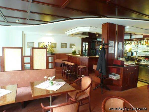 Hotel Alpinpark Инсбрук Ресторан фото