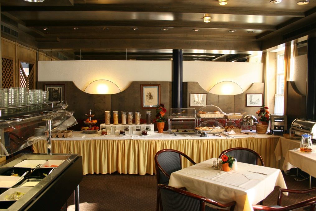 Hotel Alpinpark Инсбрук Экстерьер фото