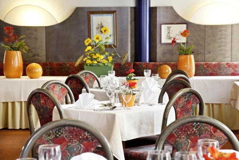 Hotel Alpinpark Инсбрук Ресторан фото