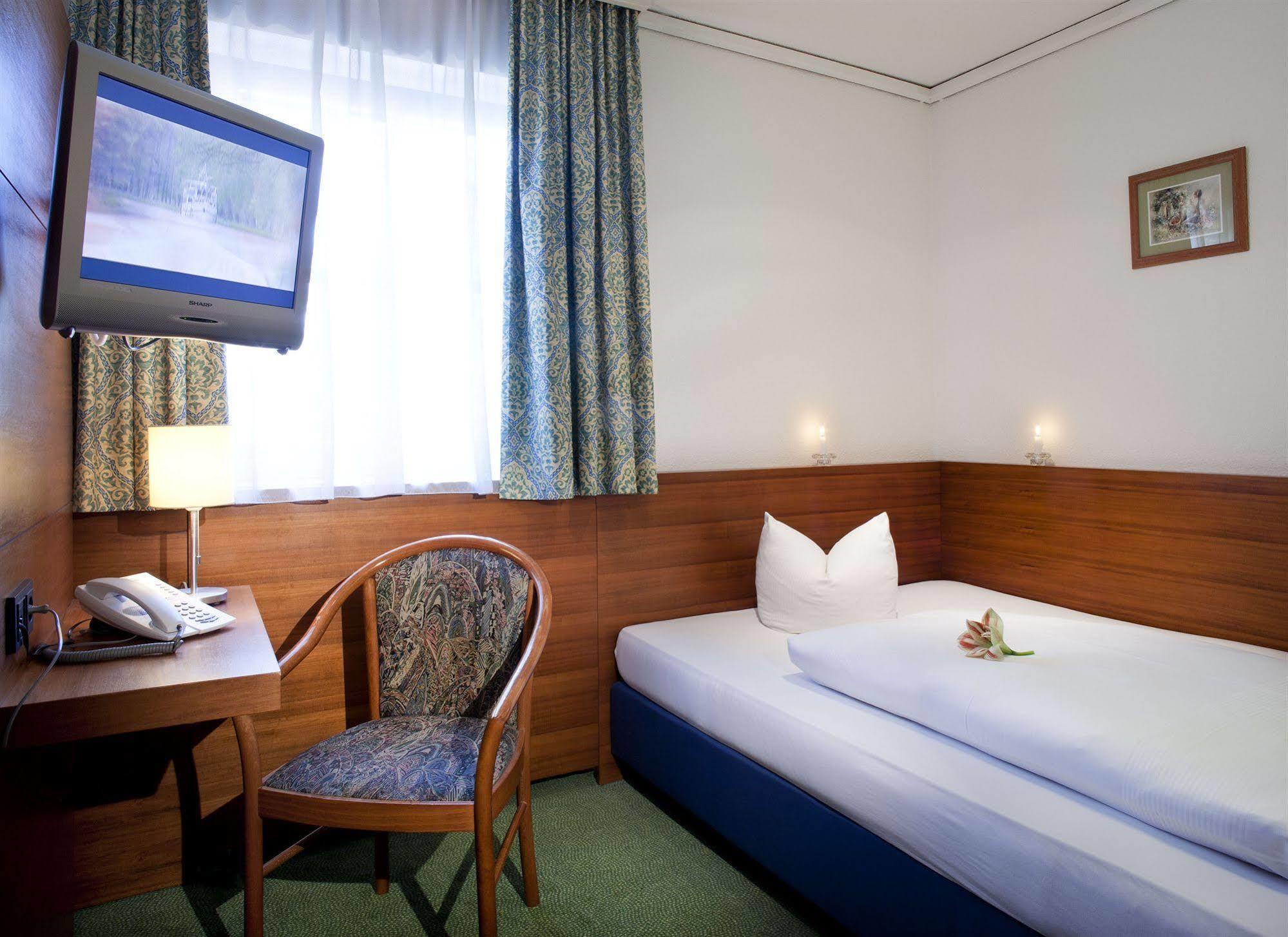 Hotel Alpinpark Инсбрук Экстерьер фото
